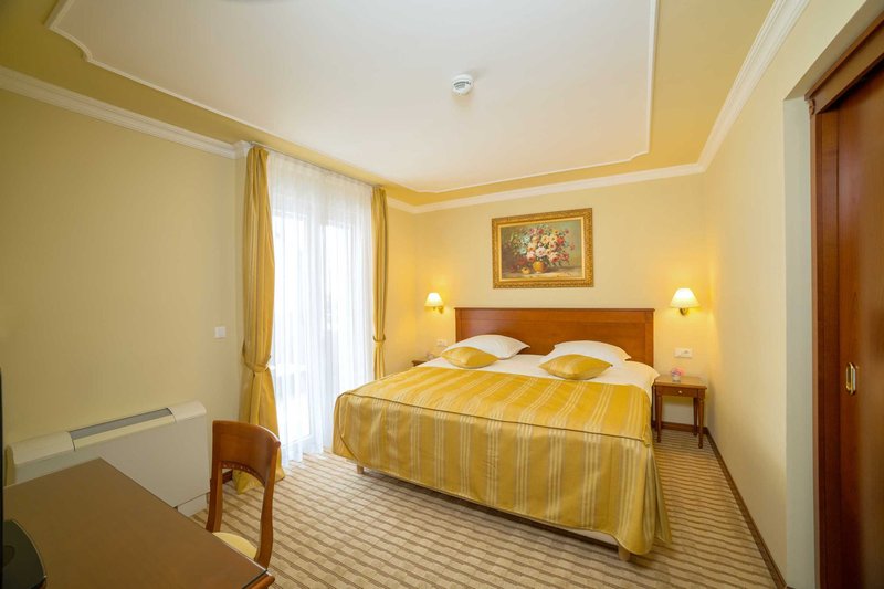 Grand Hotel 4 Opatijska Cvijeta 25