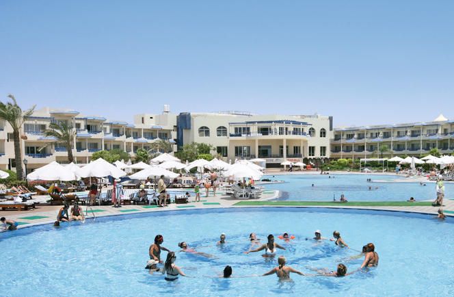 AA Grand Oasis Resort 1