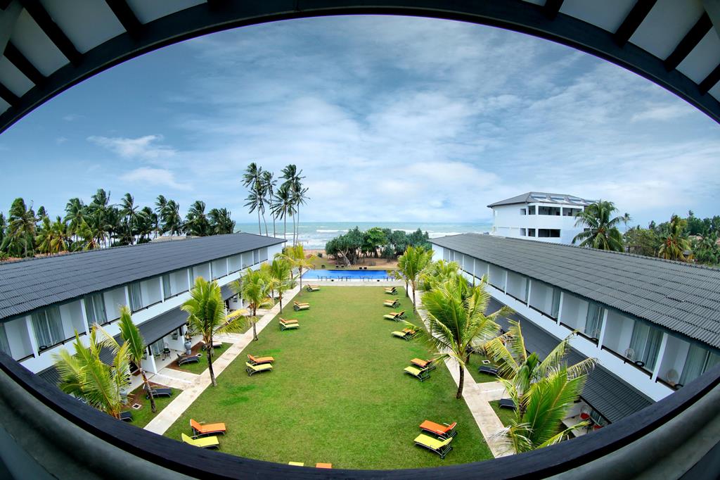 Coco Royal Beach Resort 2